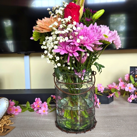 Copper/Bronze Wire Netted Vase, Trinket Jar with Handle - Picture 7 of 9